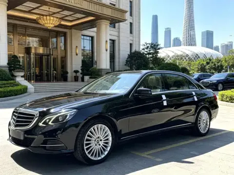 Mercedes-Benz E
