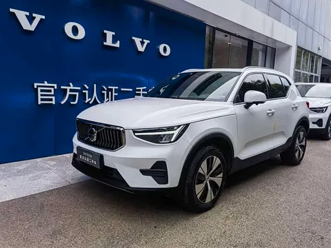 Volvo XC40, фото 1