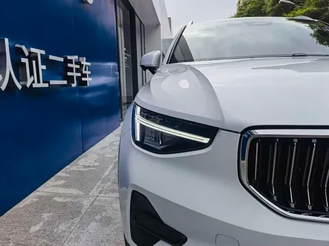 Volvo XC40, миниатюра 3