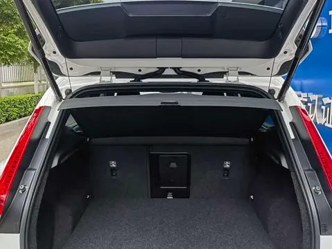 Volvo XC40, миниатюра 6