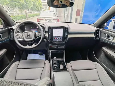 Volvo XC40, миниатюра 10