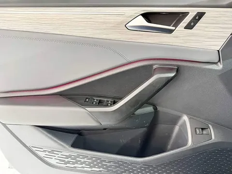 Volkswagen Sagitar, миниатюра 16