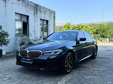 BMW 5, фото 1