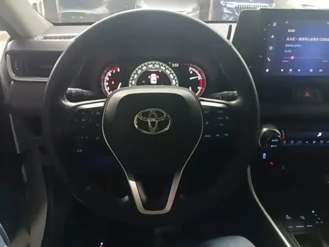 Toyota RAV4, миниатюра 6