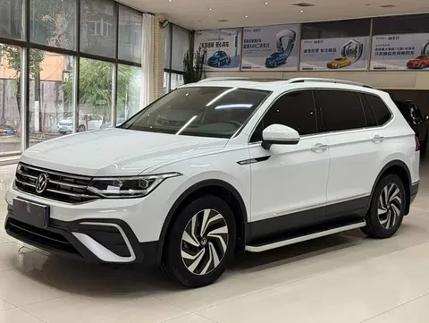 Volkswagen Tiguan, фото 1
