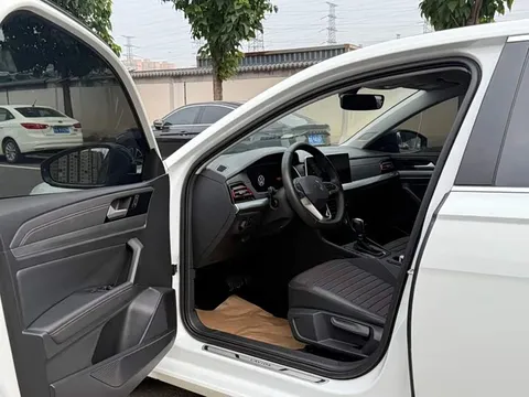 Volkswagen Lavida, миниатюра 2