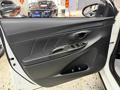 Toyota Yaris, миниатюра 7