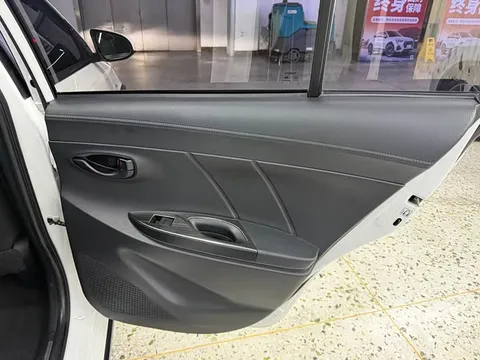 Toyota Yaris, миниатюра 18