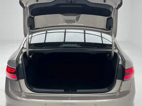 Volkswagen Sagitar, миниатюра 14