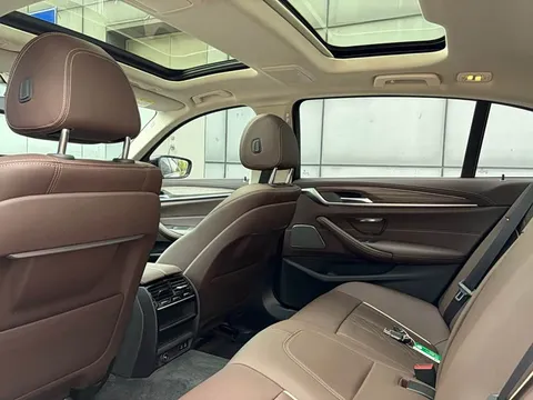 BMW 5, миниатюра 27