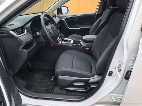Toyota RAV4, миниатюра 6