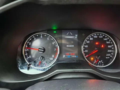Toyota RAV4, миниатюра 9
