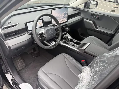 Toyota RAV4, миниатюра 8