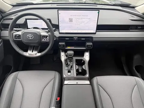 Toyota RAV4, миниатюра 10
