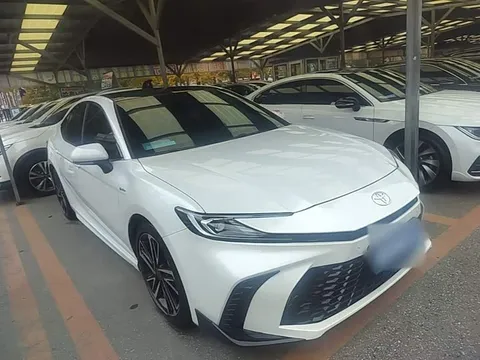 Toyota Camry, миниатюра 3
