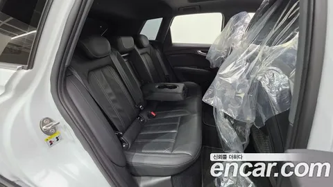 Audi Q4 e-tron, миниатюра 18