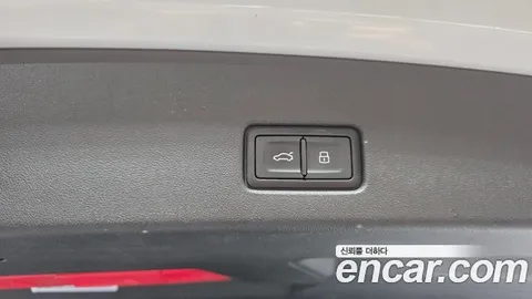 Audi Q4 e-tron, миниатюра 23