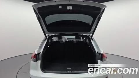 Audi Q4 e-tron, миниатюра 35