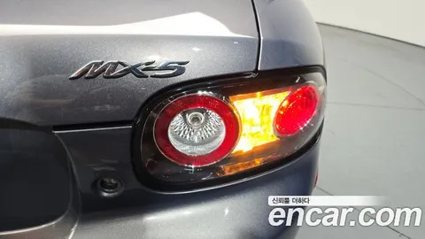 Mazda MX-5 Miata, миниатюра 8