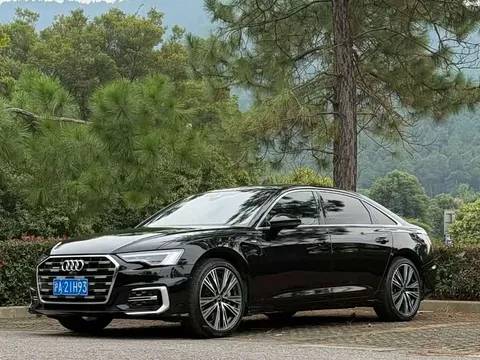 Audi A6L, фото 1