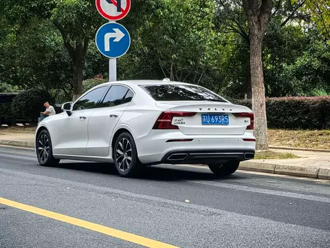 Volvo S60, миниатюра 11