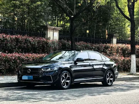 Volkswagen Passat, фото 1