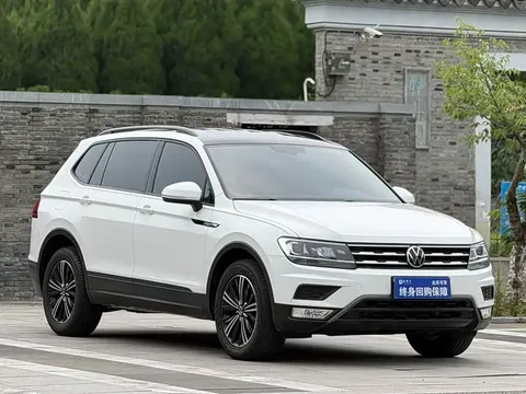 Volkswagen Tiguan, миниатюра 2