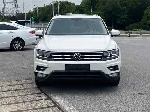 Volkswagen Tiguan, миниатюра 2