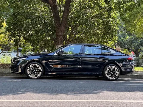 BMW 5, миниатюра 7