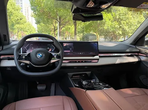 BMW 5, миниатюра 15