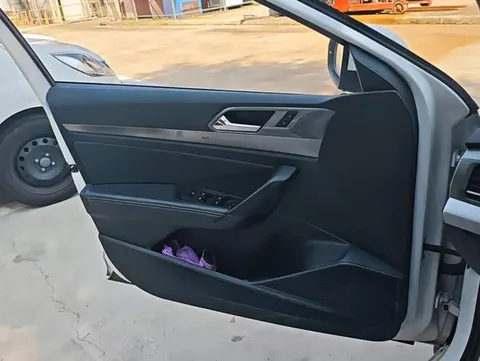 Volkswagen Lavida, миниатюра 7