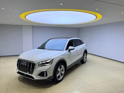 Audi Q2L, фото 1