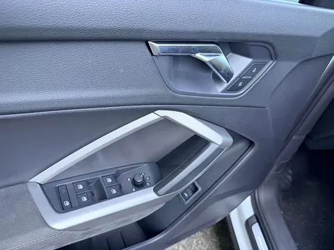 Audi Q3, миниатюра 12