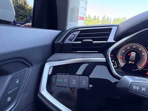 Audi Q3, миниатюра 14