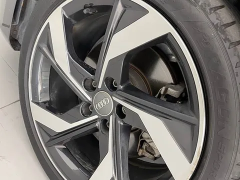 Audi A4L, миниатюра 11