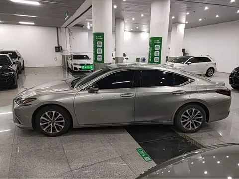 Lexus ES, миниатюра 25