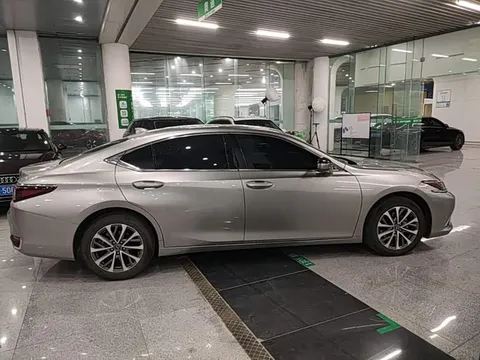 Lexus ES, миниатюра 26