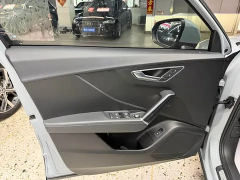 Audi Q2L, миниатюра 7