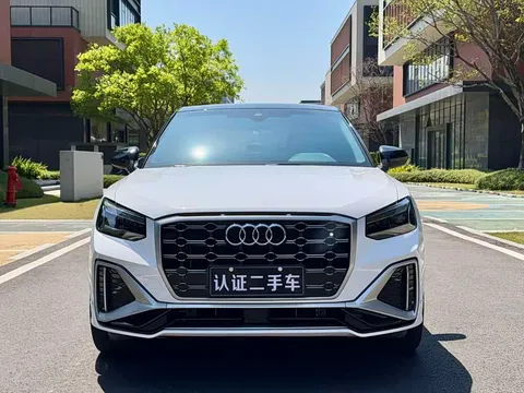 Audi Q2L, миниатюра 2