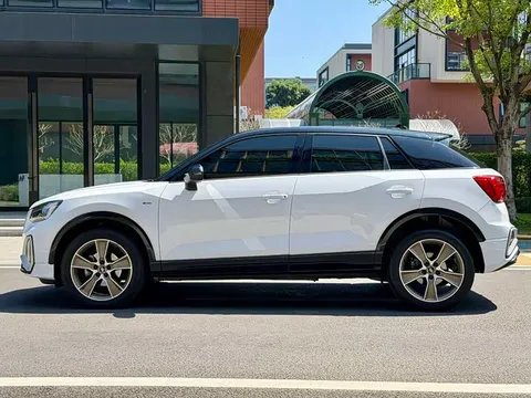 Audi Q2L, миниатюра 5