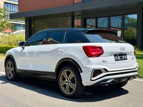 Audi Q2L, миниатюра 21