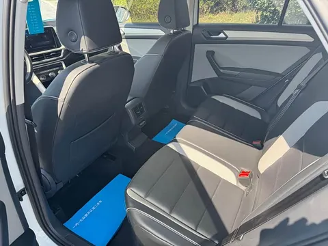 Volkswagen T-ROC, миниатюра 8