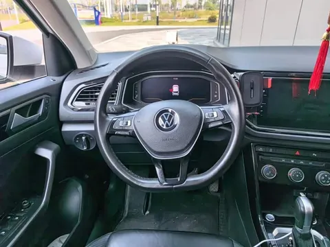 Volkswagen T-ROC, миниатюра 6