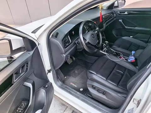 Volkswagen T-ROC, миниатюра 12