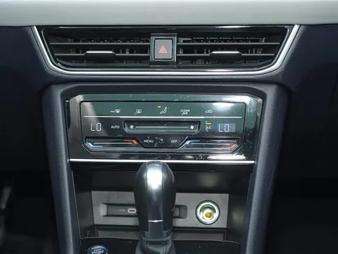Volkswagen Tharu, миниатюра 8