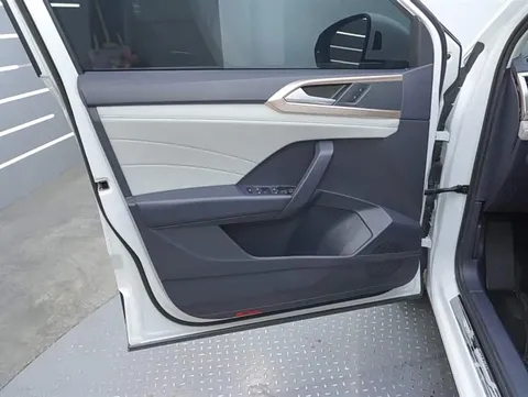 Volkswagen Tharu, миниатюра 21