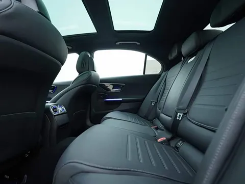 Mercedes-Benz C-Class, миниатюра 18