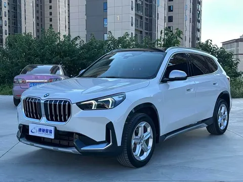 BMW X1, фото 1