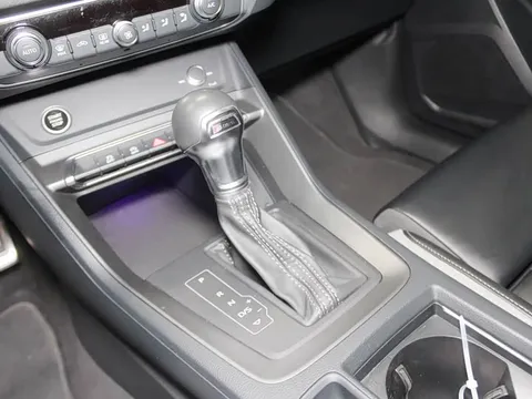 Audi Q3, миниатюра 11