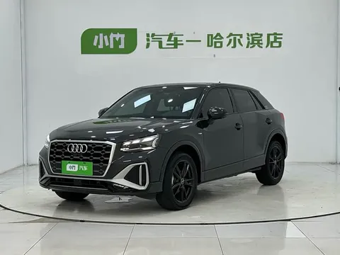 Audi Q2L, фото 1